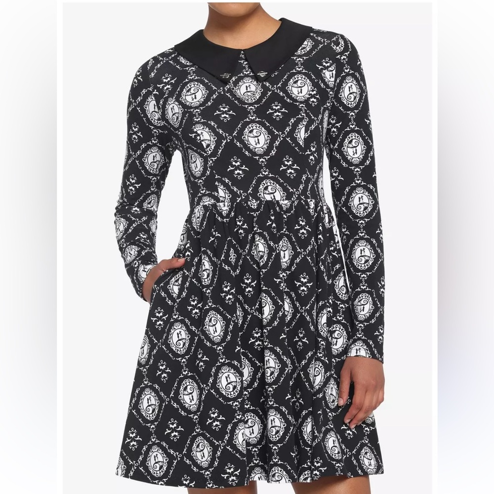 Hot Topic The Nightmare Before Christmas Jack & Sally Cameo Dress